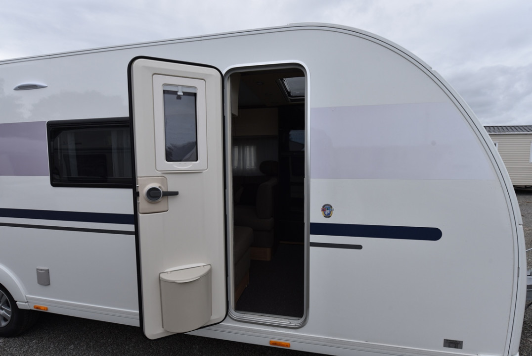 adria alpina husvagn