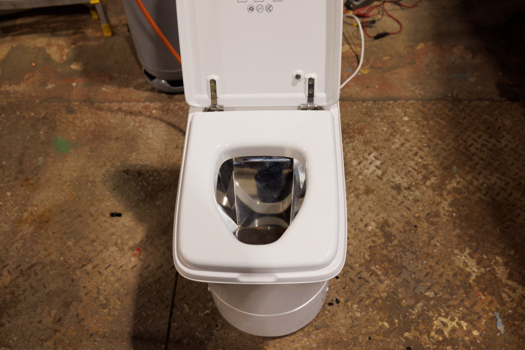 förbränningstoalett